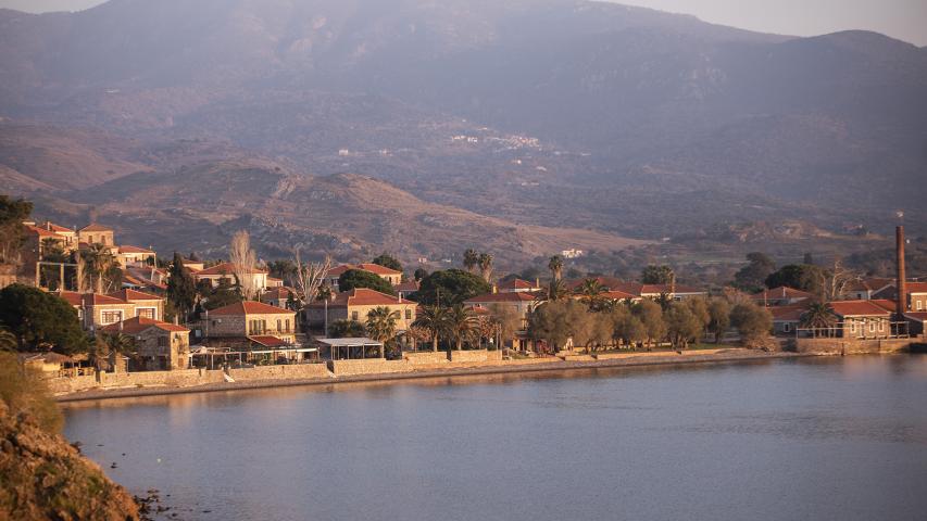 Παραλία Μόλυβος